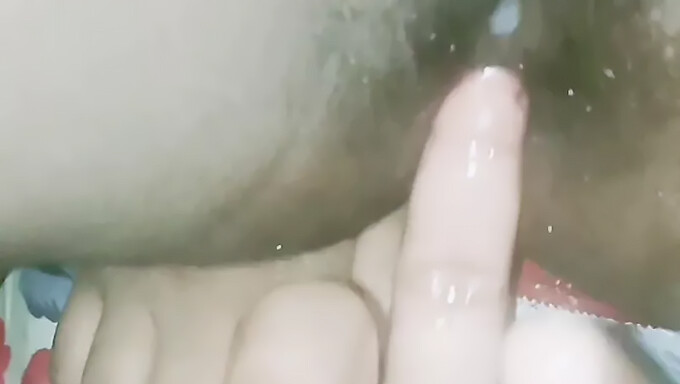 Jeu Anal D'Une Fille Desi Avec Une Grosse Bite