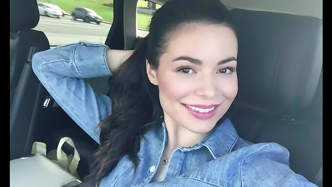 De Solo Masturbatiesessie Van Brunette Miranda Cosgrove.