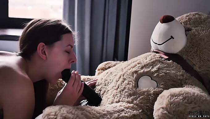 Det Beste Fra 2018 Fra Plushies Tv: Coeds Og Studenter