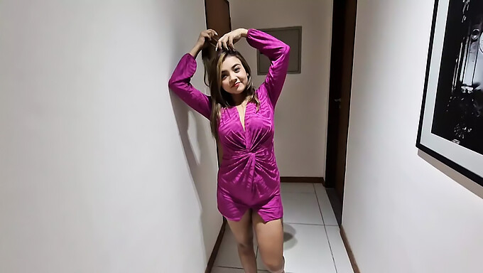 Cô Gái Trẻ (18+) Bị Đâm Sâu Và Bắn Tinh Trong Video Khiêu Dâm Này