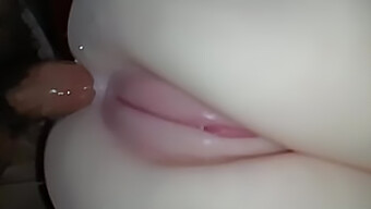 18+ 청소년이 엉덩이에 섹스 토이를 받습니다