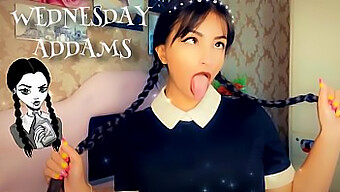 Hentai Wednesday Addams Deepthroat Und Blowjob Mit Einem Cosplay-Teenager